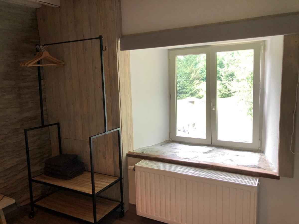 B&B Le Nid D'Hirondelle Уфализ Екстериор снимка