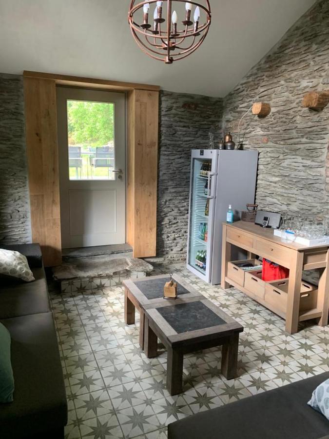 B&B Le Nid D'Hirondelle Уфализ Екстериор снимка