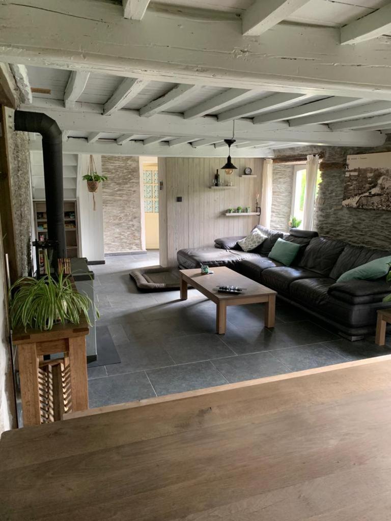 B&B Le Nid D'Hirondelle Уфализ Екстериор снимка
